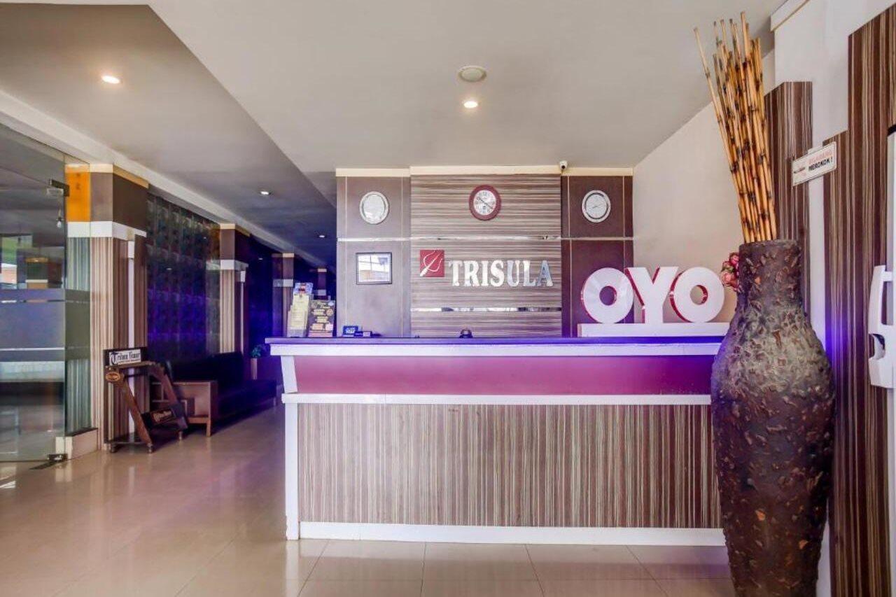 Oyo 3936 Hotel Trisula 马卡萨 外观 照片