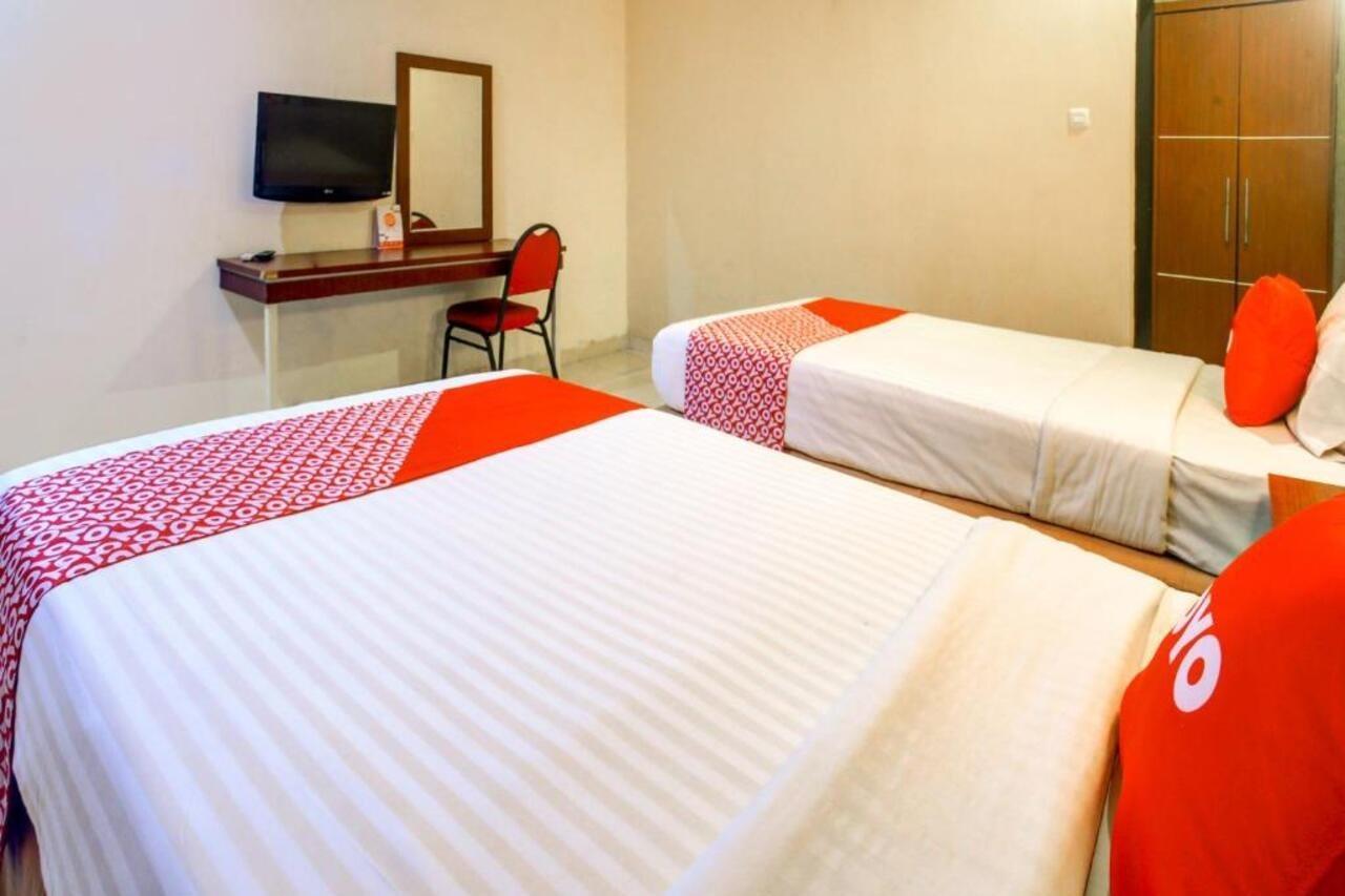 Urbanview Trisula Hotel 马卡萨 外观 照片