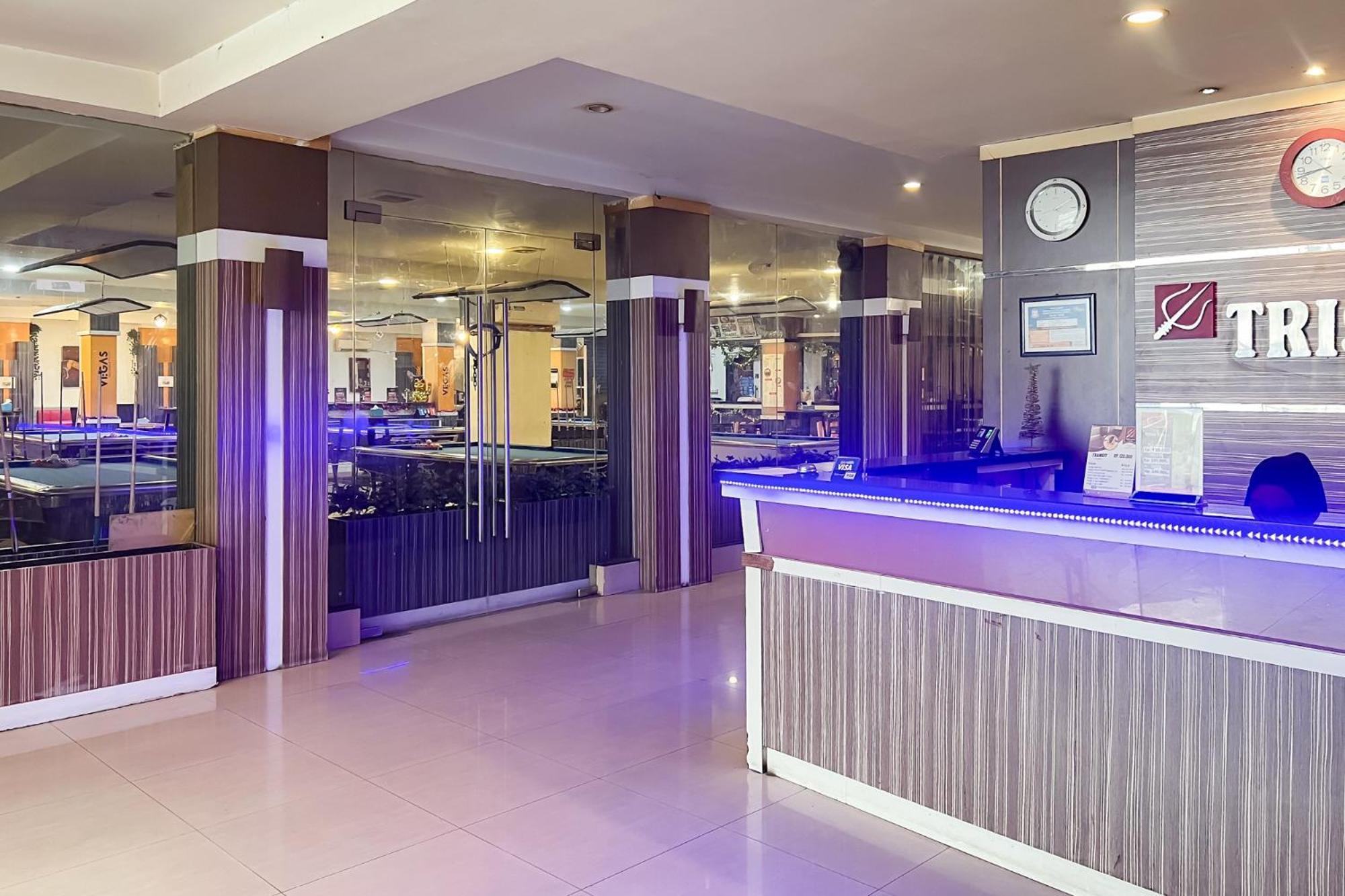 Urbanview Trisula Hotel 马卡萨 外观 照片